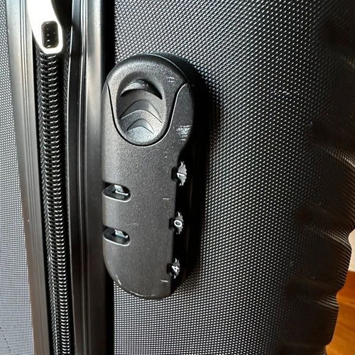 Cabin suitcase black like new with 4 wheels