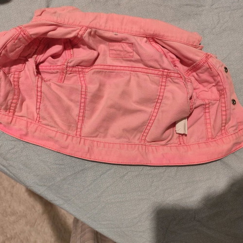 Pink Levi's denim jacket 6 months like new