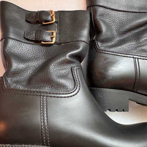 Feng Shoe No 39 black leather boots used