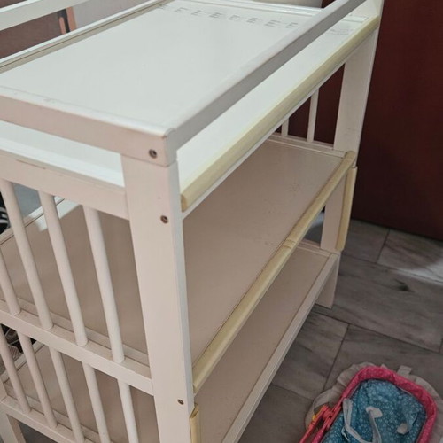 Ikea Gulliver changing table used with two mattresses and portable bag
