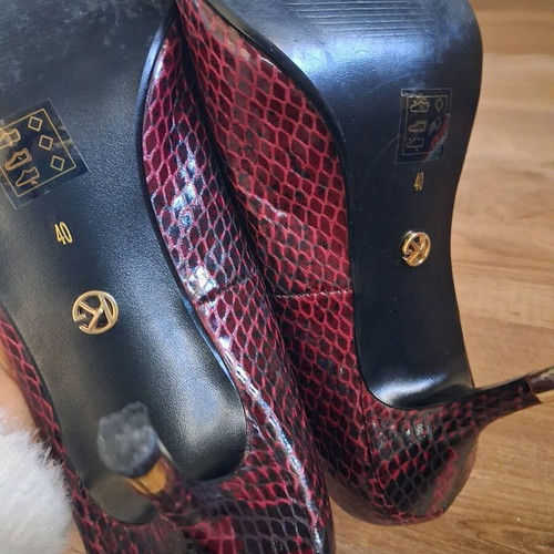 Kurt Geiger pumps used, snake print, 8cm heel, size 40