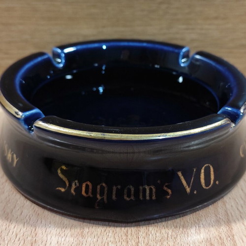 Seagram's V.O. Canadian Whisky ceramic ashtray used, vintage advertising