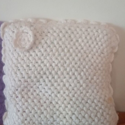 Knitted pillows set of 3 used, handmade, sizes 40×40, 13×10, 9×9