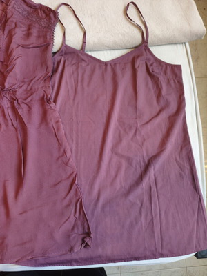 Marks & Spencer Burgundy Sleeveless Top with Lace Details like new