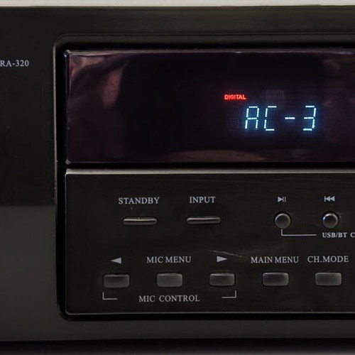 Akai AS110RA-320BT Karaoke Radio Amplifier with Bluetooth and USB like new
