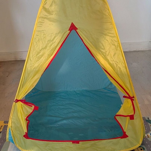 Kids Pop-Up Play Tent Outdoor Active with Case and Box new