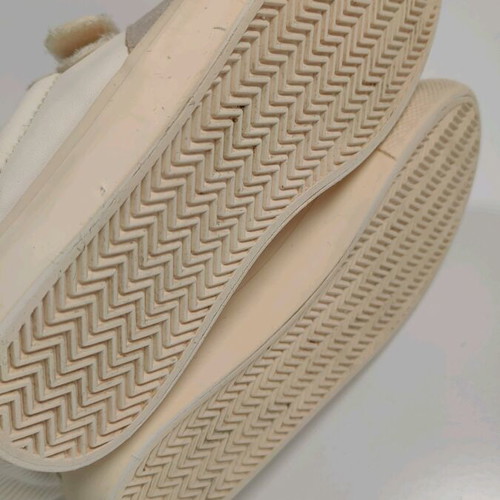 H&M sneakers beige size 30 like new shoes