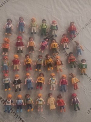 Playmobil children's figures set of 35, like new