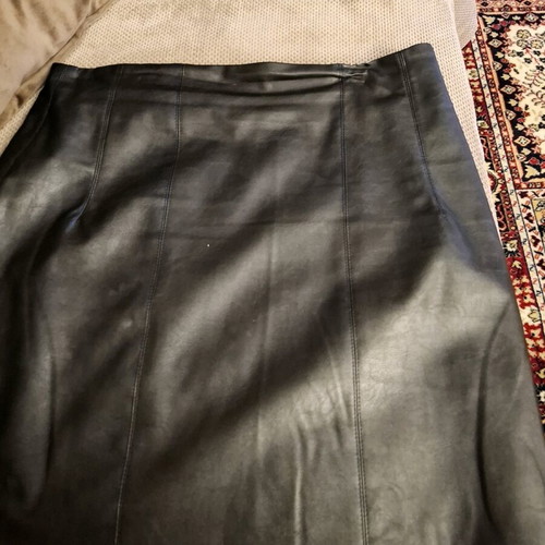 BSB leather skirt like new, black, size XL
