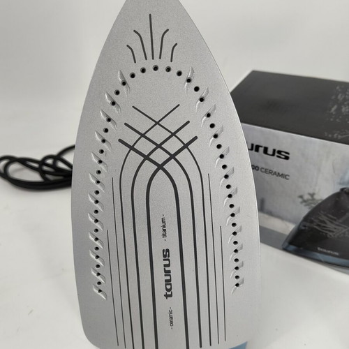 Taurus Atlas 2600 Ceramic Steam Iron new, 2600W, 430ml