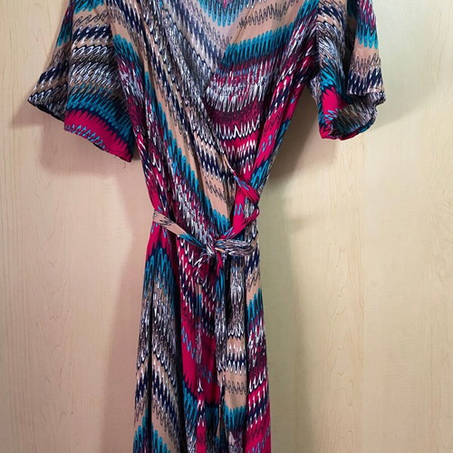 Easy Wear Long Tunic with Geometric Zigzag Print Medium like new