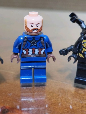 Lego Marvel figures Captain America, Black Widow and Outrider used