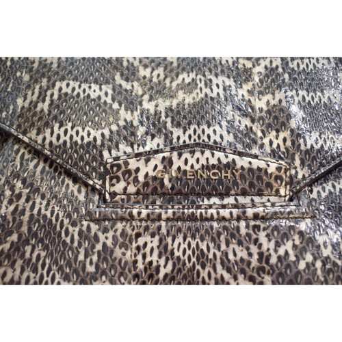 Givenchy Antigona leather envelope clutch bag