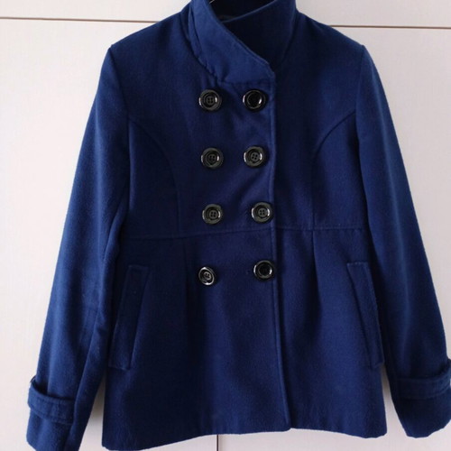Coat size Medium new, blue