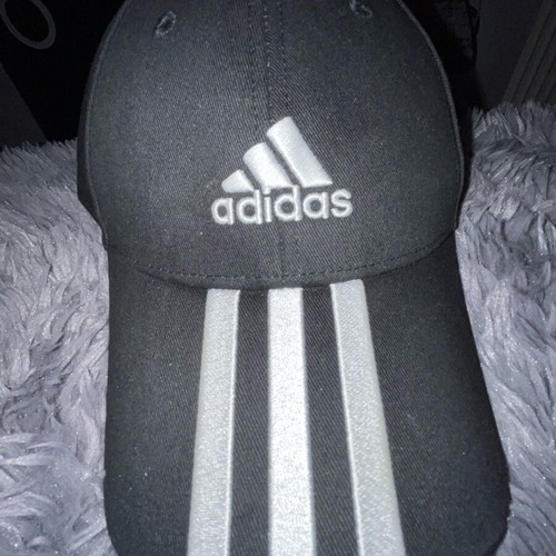 Adidas men's hat used, size M, black and white
