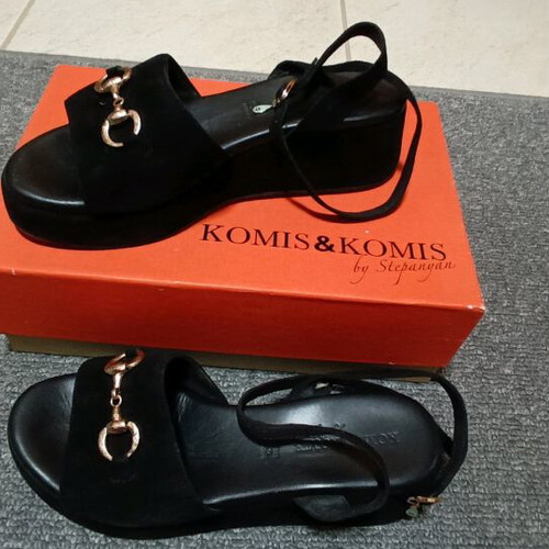 Komis and Komis leather flatform sandals like new, black, size 39