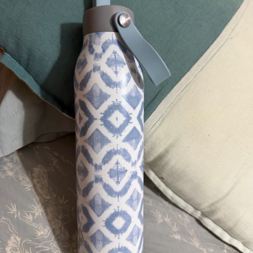 Tal stainless steel water bottle 20 fl oz white mosaic like new