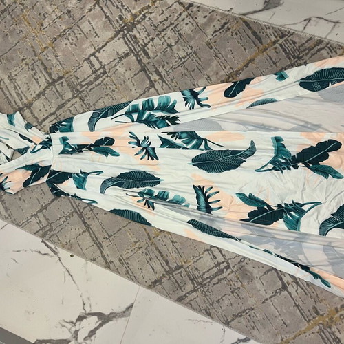 Long dress with front slits like new, size S, colorful