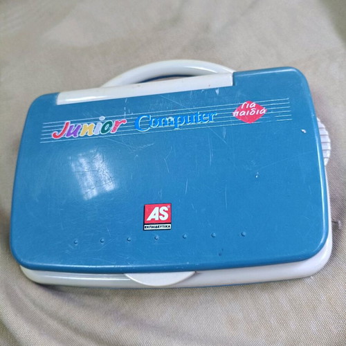 Junior computer used educational toy with 4 batteries