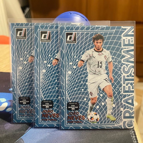 Donruss Road to World Cup 2025/26 Portugal Joao Neves Craftsmen card like new