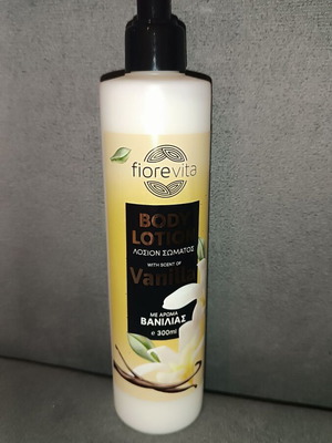 Fiorevita Vanilla ενυδατική λοσιόν σώματος 300ml καινούργιο