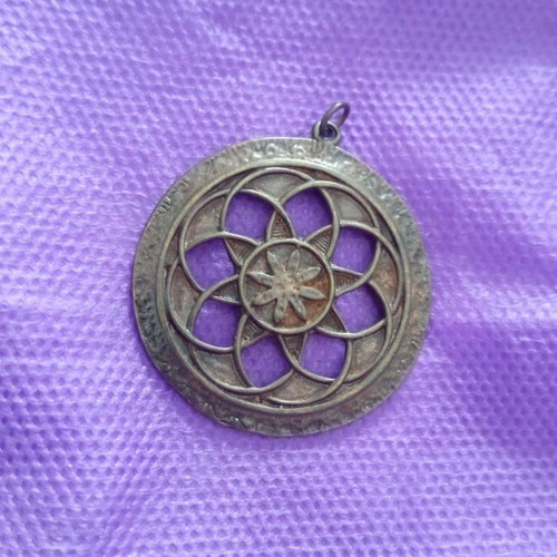 Ethnic boho pendant new, gold color