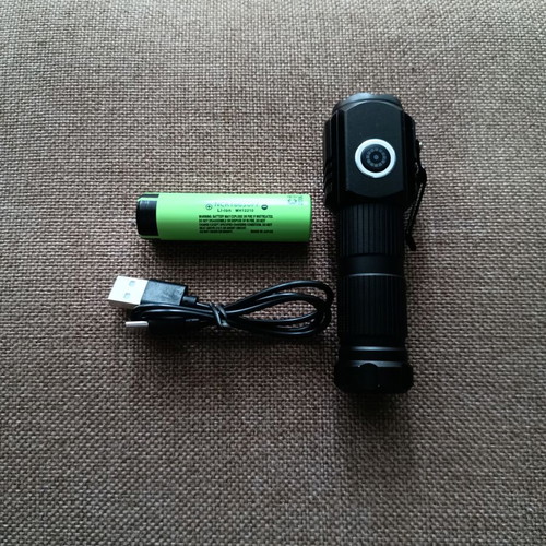 Flashlight 3 X LUMINUS SST20 LED new with USB-C charging and strong light
