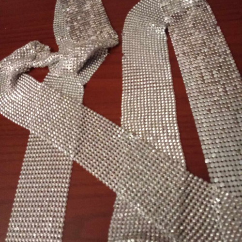 Vintage evening belt like new, silver with metallic texture