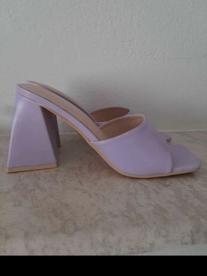 Mules shoes like new with unique heel, size 38