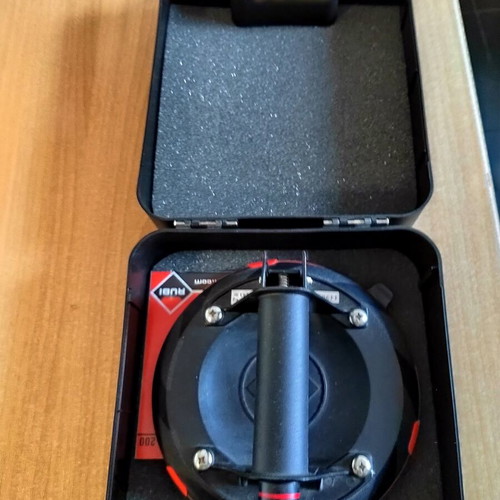 RUBI SC-200 Vacuum Suction Cup New with Manual Pump and Case