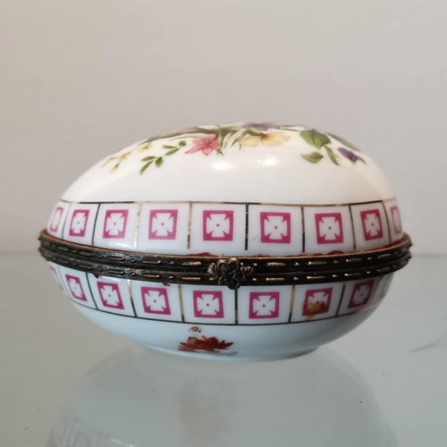 Egg jewelry box used, porcelain Limoges with floral and brass details