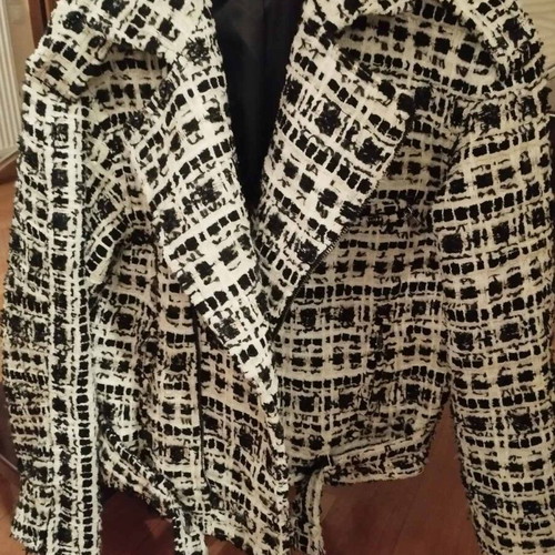 ZINI Tweed Jacket like new with belt black and white