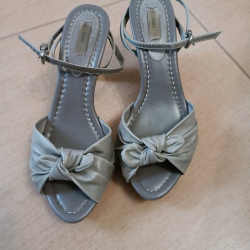 Zara sandals used, gray, size 38, wooden heel
