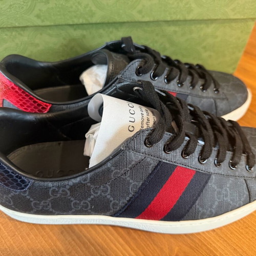 Gucci Ace sneakers used, black with blue and red details
