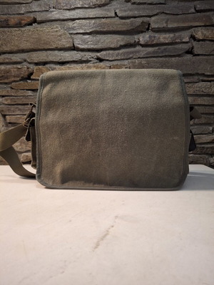 Vintage messenger bag khaki fabric, like new, broken zipper