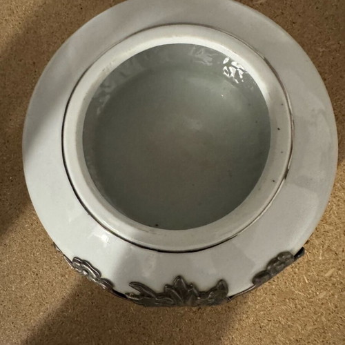 Decorative bowl used