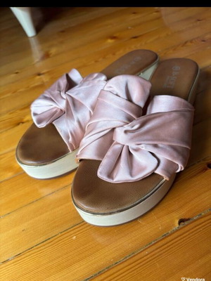B-soft slippers size 41 like new, pink