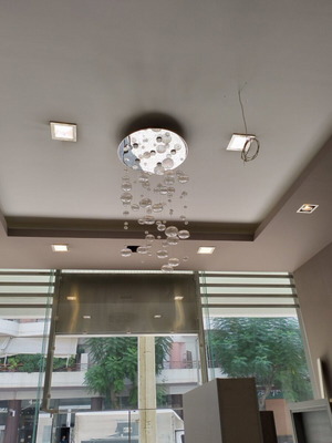 Multipurpose ceiling light fixture, showroom piece