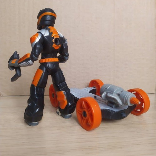 A.T.O.M. Turbo Board Axel figure 16 cm like new