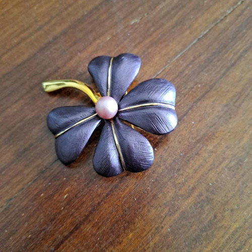 Purple metal brooch with enamel flower new, 5 cm diameter