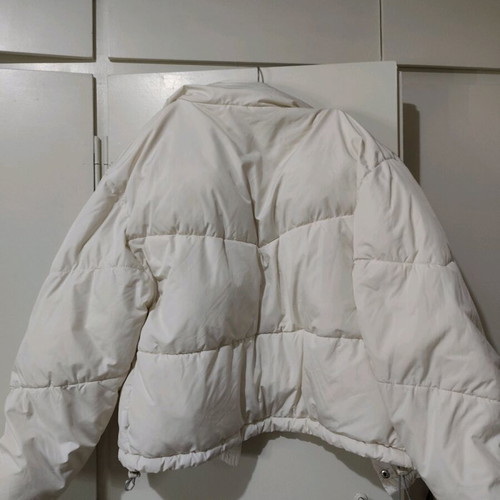Pull & Bear ecru puffer jacket used