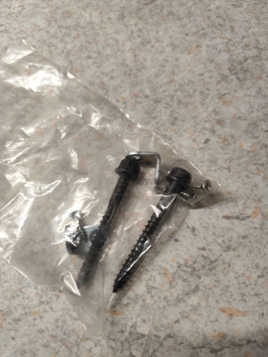 Screw set like new