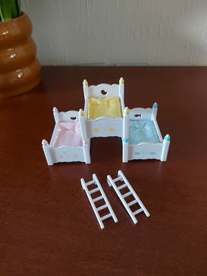 Sylvanian Families beds like new