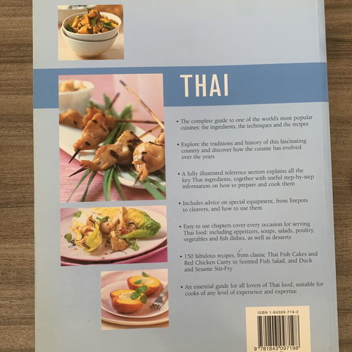 Thai The Essence of Asian Cooking Cookbook like new, 150 recipes