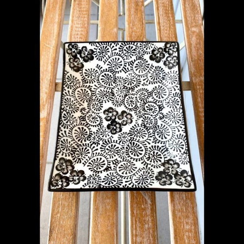 Ionian porcelain platter with black and white designs 24.5x9cm new