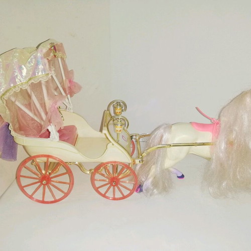 Barbie Crystal Carriage 1991 like new, vintage horse