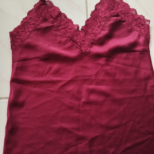 Satin burgundy blouse M like new
