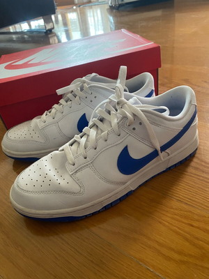 Nike Dunk Low Retro бели със сини маратонки като нови, номер 43