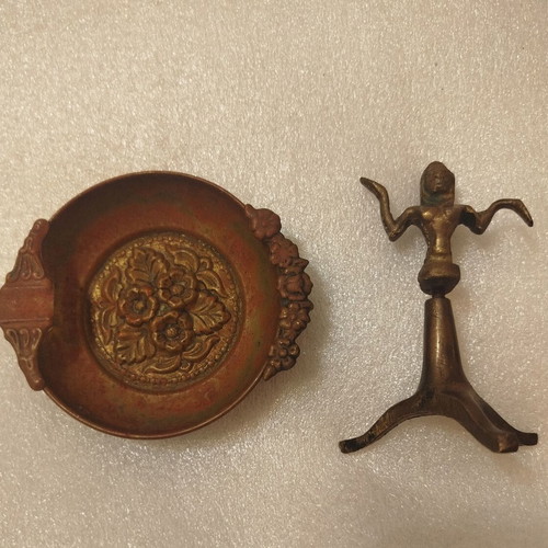 Vintage decorative items used, bronze and copper, 9 cm