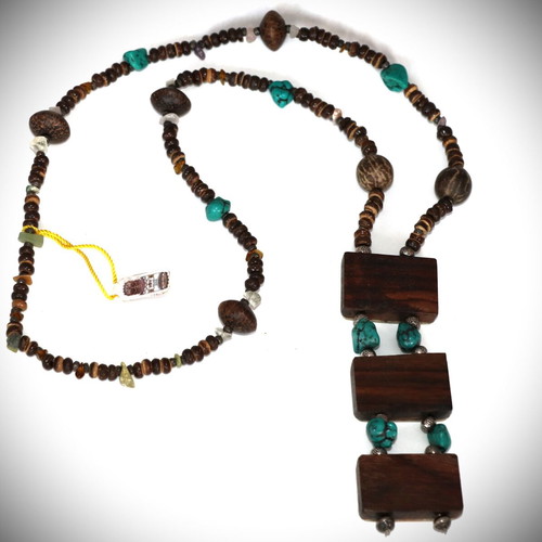 Necklace with coconut beads and semi-precious stones, new